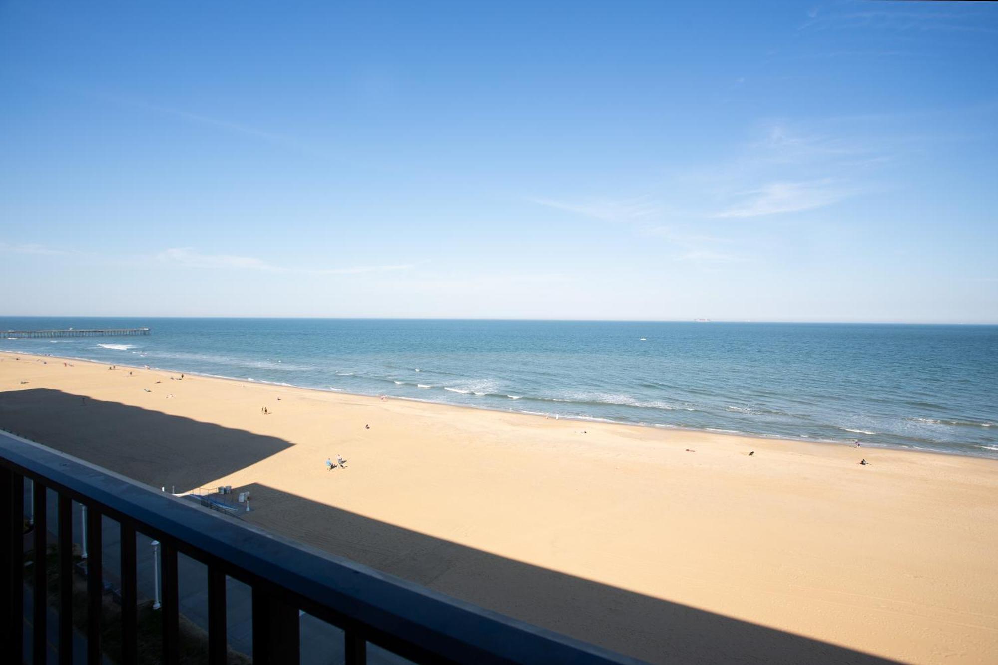 The Barclay Towers Hotel And Resort Virginia Beach Buitenkant foto