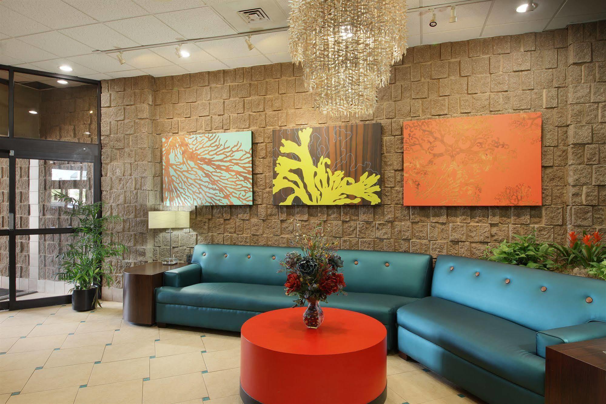 The Barclay Towers Hotel And Resort Virginia Beach Buitenkant foto